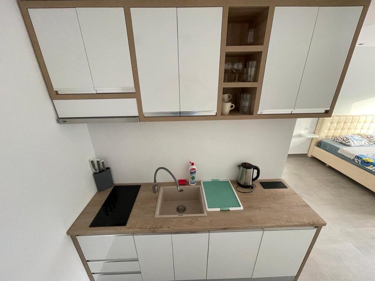 Hela Residence Орикум Екстериор снимка